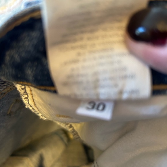 Textile Elizabeth and James distressed jean skirt size 30 - Picture 8 of 9